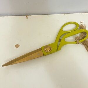 The Good Scissors Matcha